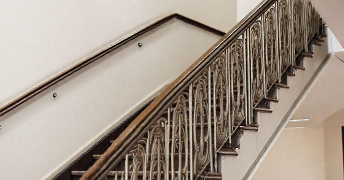 Corrim&atilde;o para Escada Pr&eacute; Moldada: Seguran&ccedil;a e Estilo