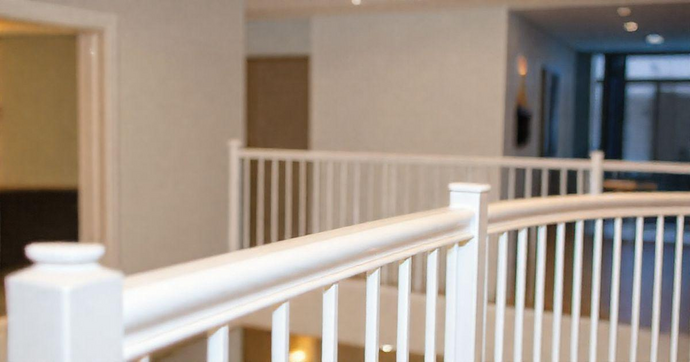 Corrim&atilde;o Alum&iacute;nio Branco: Estilo e Seguran&ccedil;a