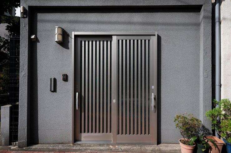 Portas de Alumínio Sob Medida: A solução perfeita para a sua casa.