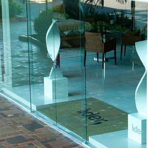 Orçamento de porta de vidro temperado